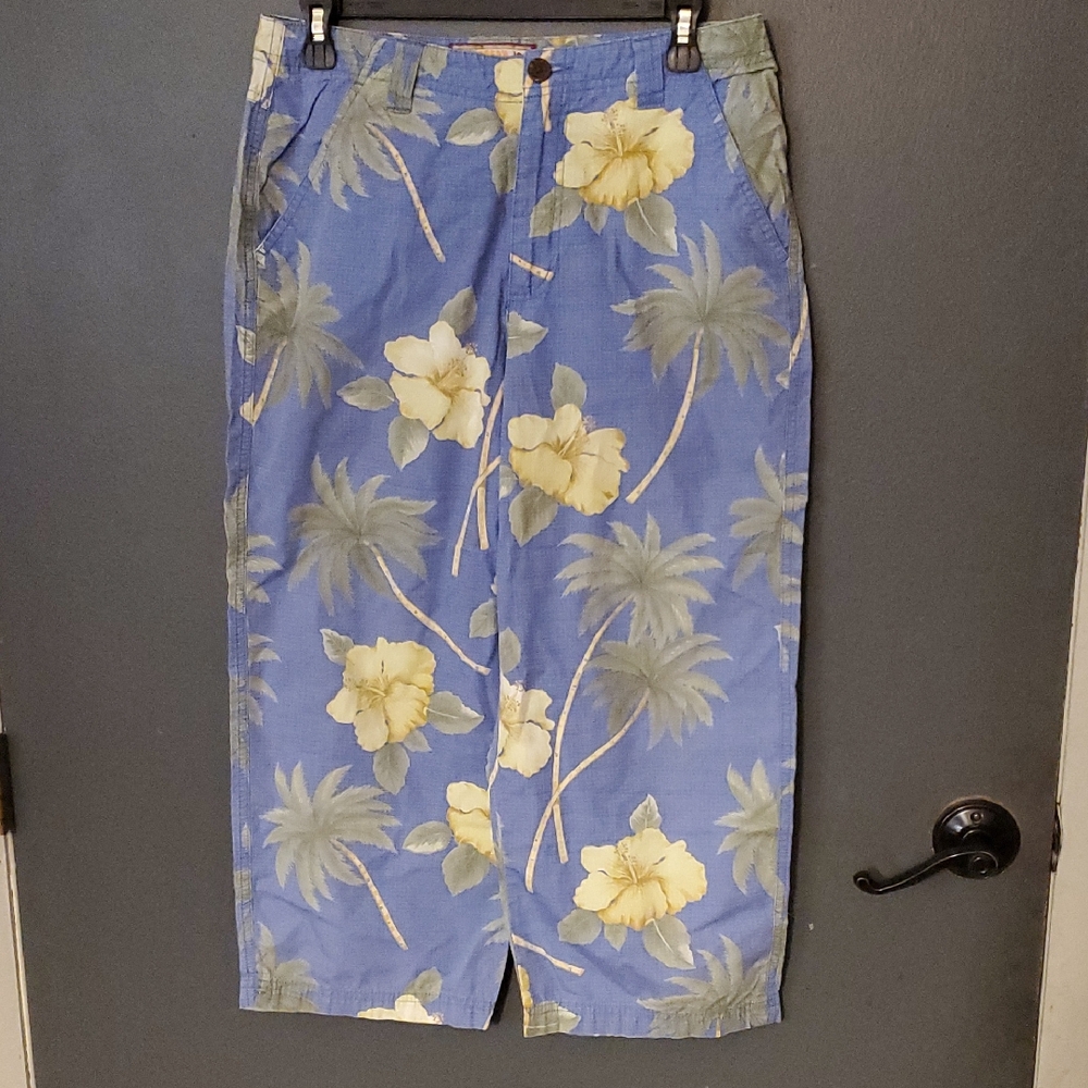 Caribbean Joe Blue Floral Capris